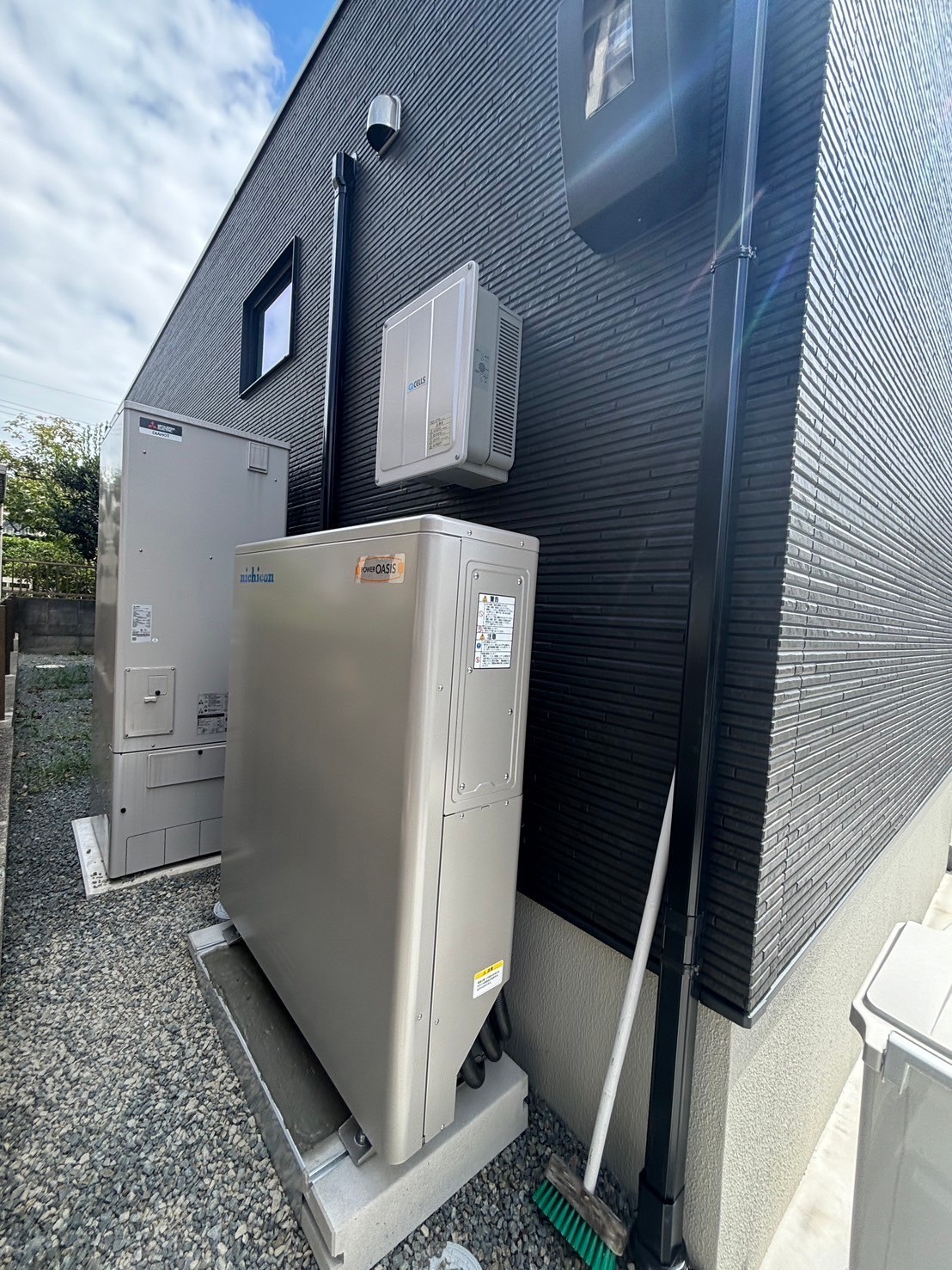 加古川市 T様邸 ｜ 岡山・倉敷で太陽光発電のことなら | 株式会社エコライフジャパン